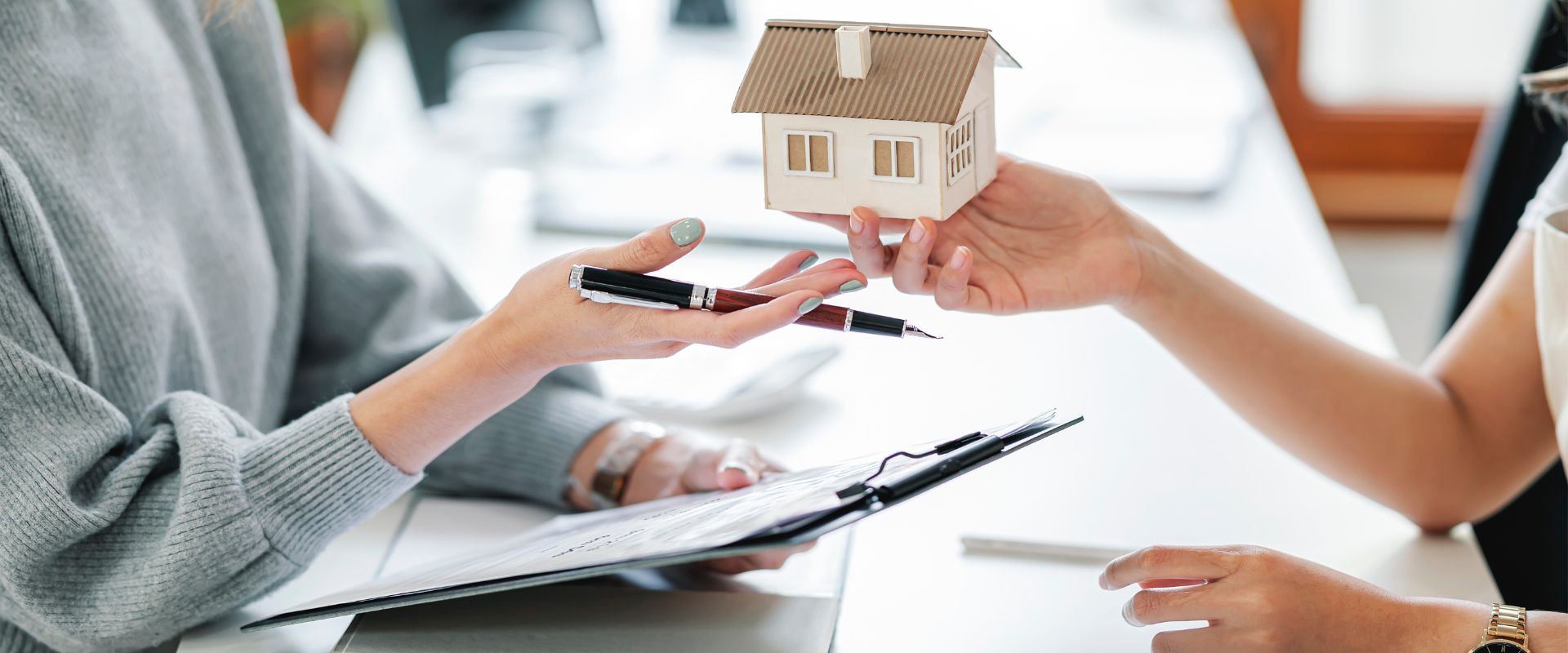 Who Signs First When Closing a Real Estate Deal in Canada?