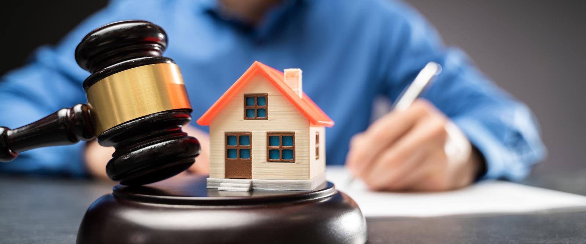 Four Advantages of Real Estate Lawyers Over Title Insurance Companies