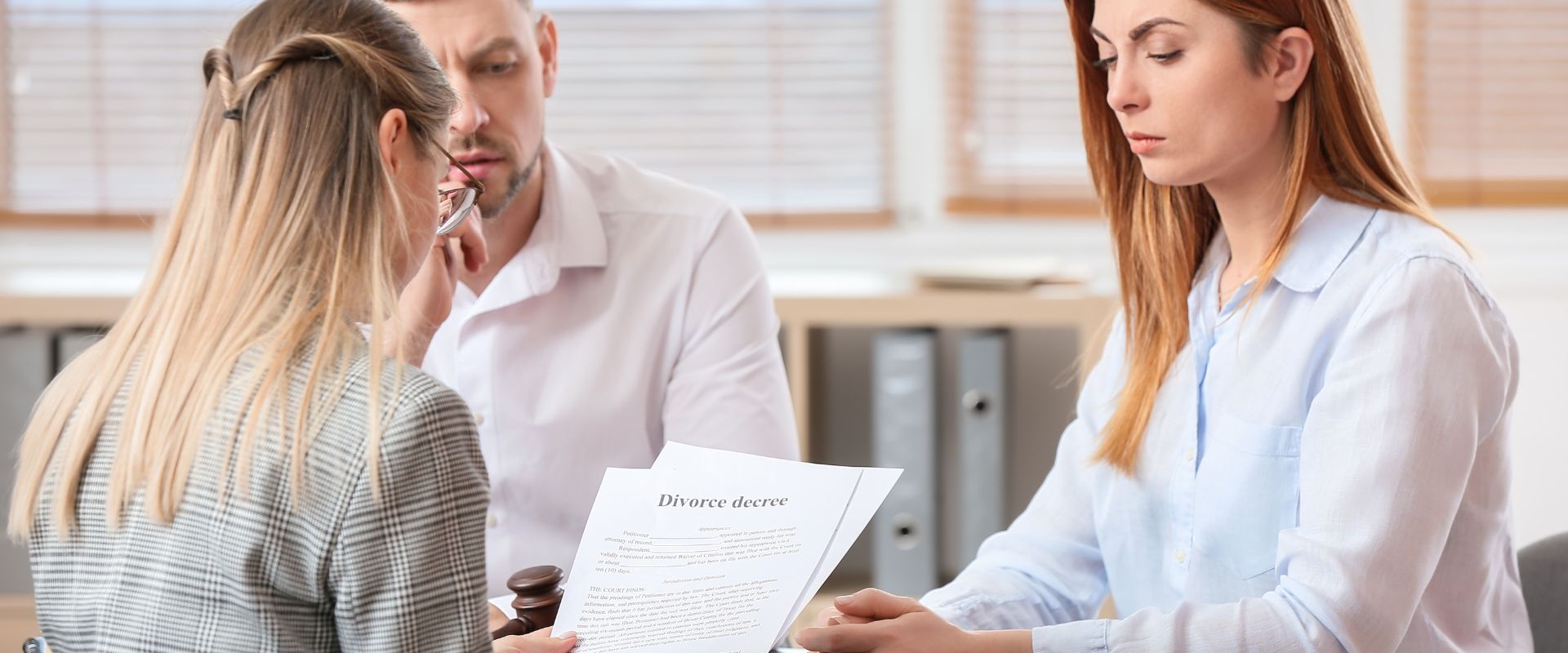 Making Contested vs. Uncontested Divorce Decisions in Canada
